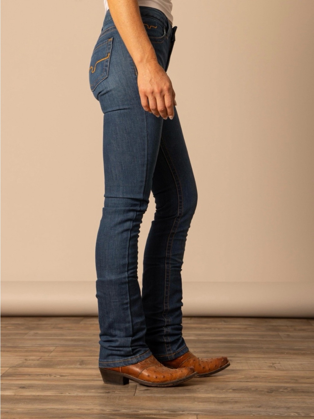 Kimes Ranch Cowgirl Women’s Betty 10 Year Anniversary Jeans in Dark Blue Wash 6